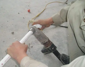 海拉尔漏水维修电话